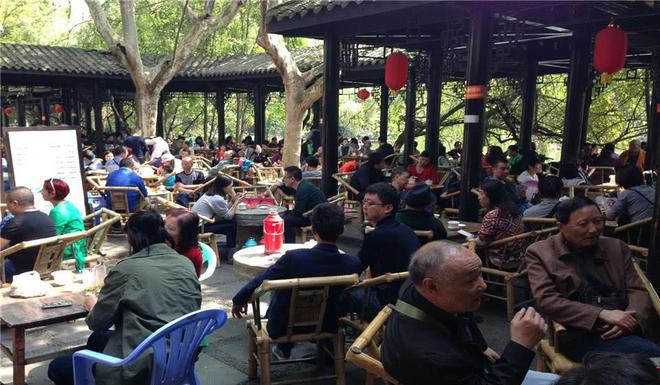 凯时k8官网,只有懂“十级”四川话的人才能正确读出这些水果蔬菜的名字