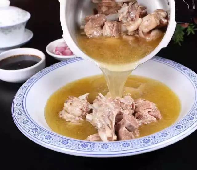 凯发k8,快来看哦最具宁夏特色的百种旅游美食出炉啦!